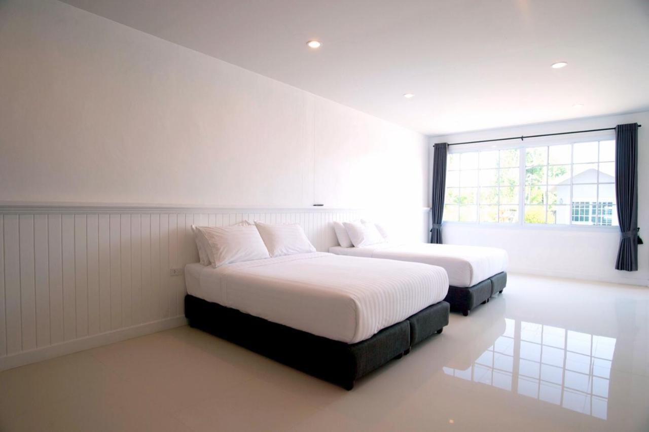 Bhive Hotell Nakhon Phanom Exteriör bild